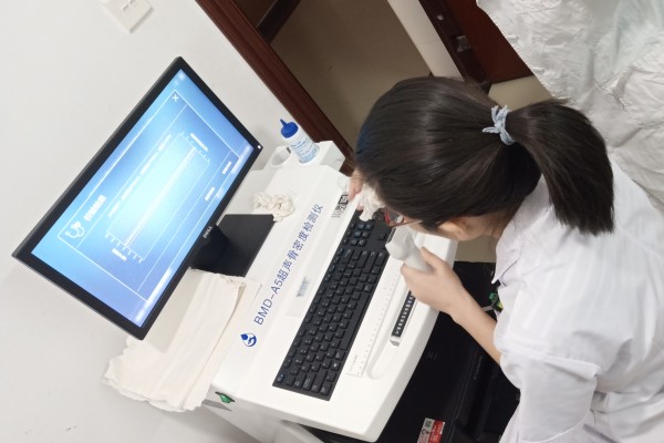 篩查骨質(zhì)疏松，提高骨骼健康水平，超聲骨密度儀來(lái)幫忙